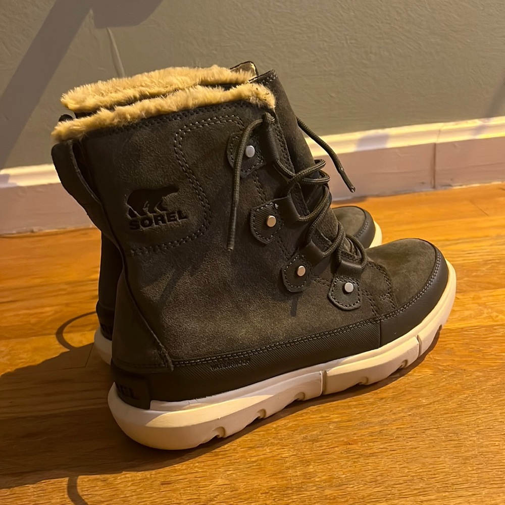 charcoal grey sorel boot |new|